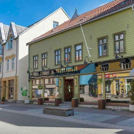Ditt Private Hotellrom Tromsø Esterno foto