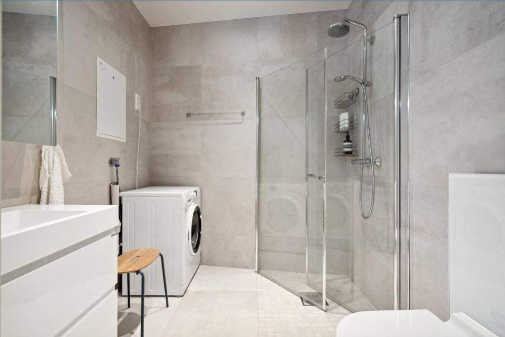 Ditt Private Hotellrom Tromsø Esterno foto